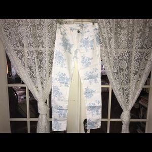 American Eagle Floral Jeggings. Size 0.